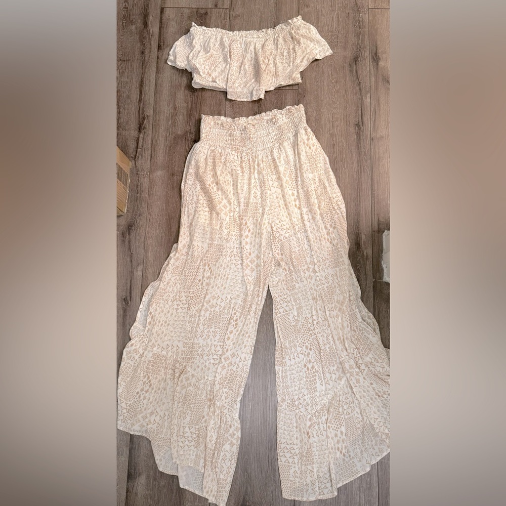 Matching pant and top set!